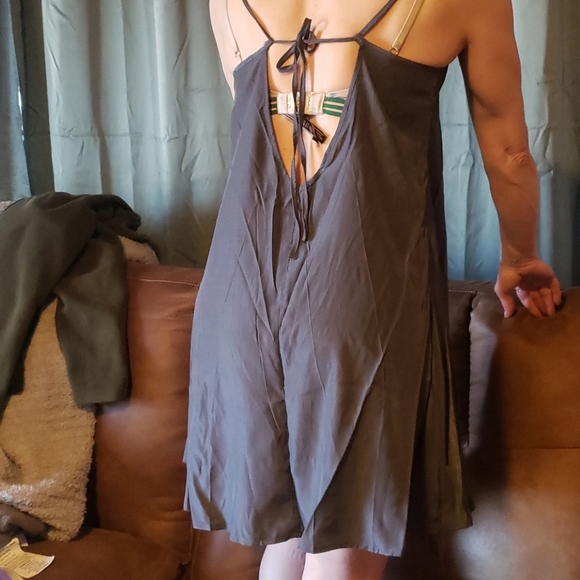 Dress - Picture 5 of 13